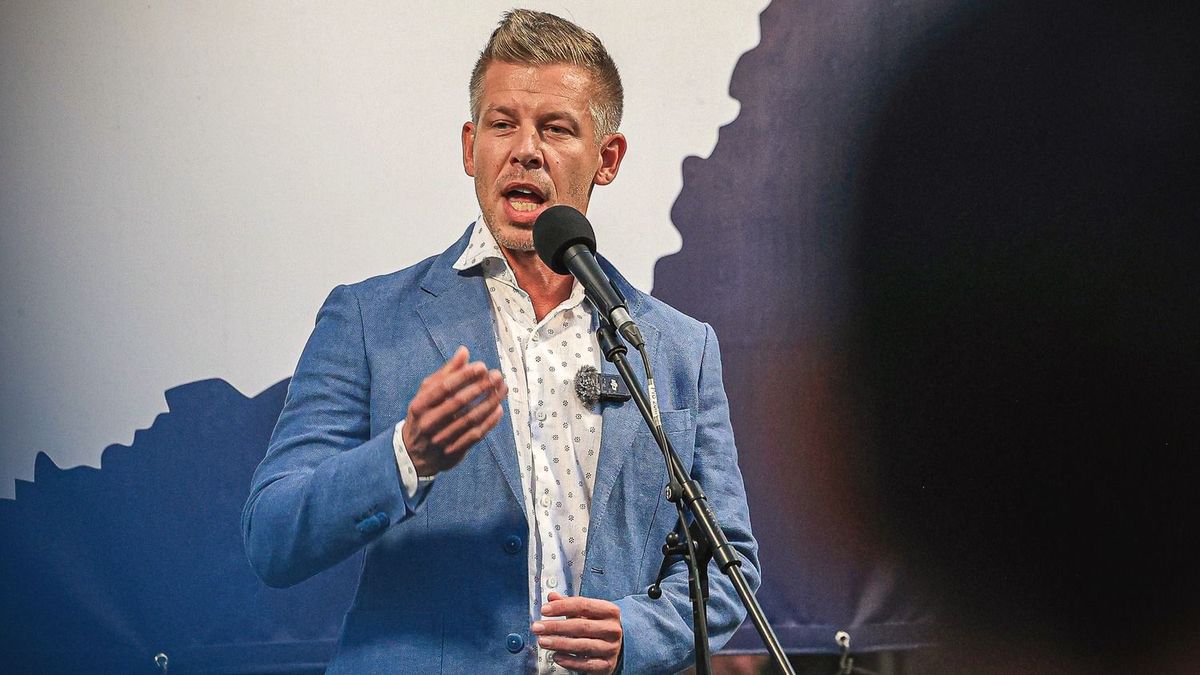 Már a manipulációs kerekasztalt is magára haragította Magyar Péter