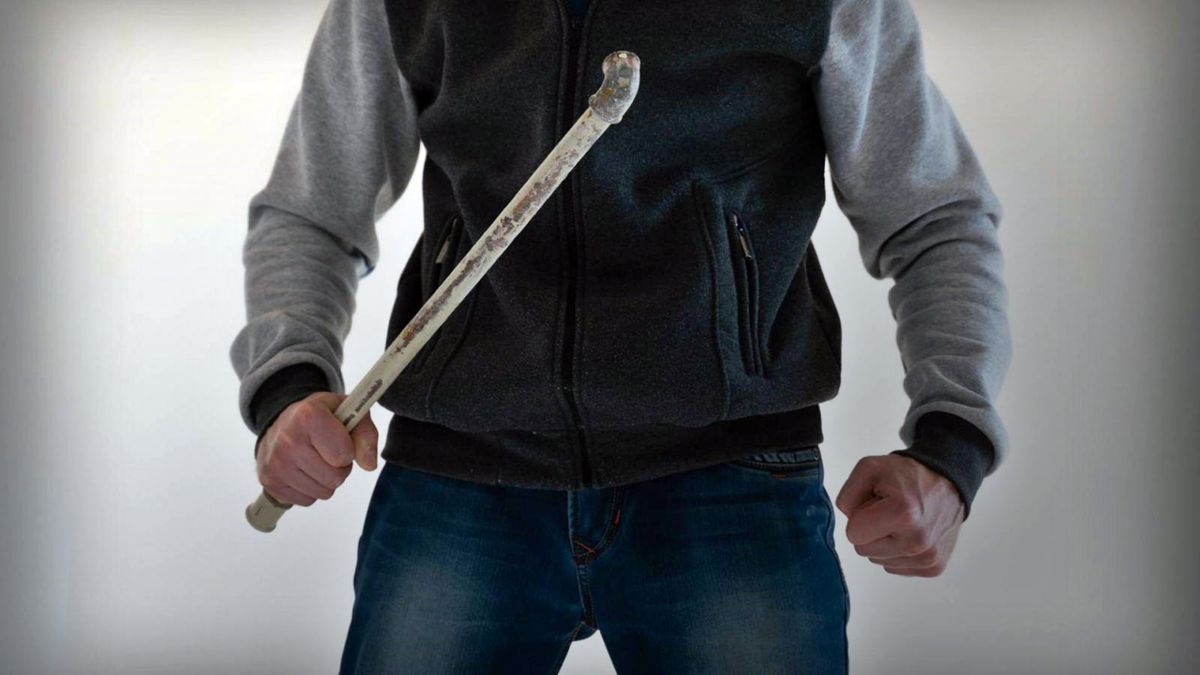 Utcai harc Zalában: vascsővel és botokkal felfegyverkezett bandák csaptak össze az éj leple alatt
