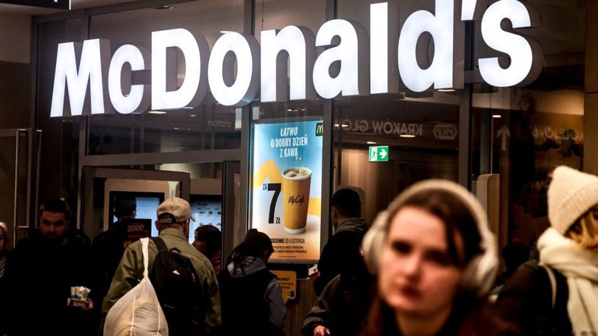 A McDonald’s újítása: nincs sorban állás, csak szabályos tolakodás