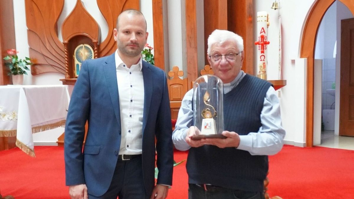 Közel a nagy nap! Jövő héten elhelyezik a szent pápa vérereklyéjét a fürdőváros templomában