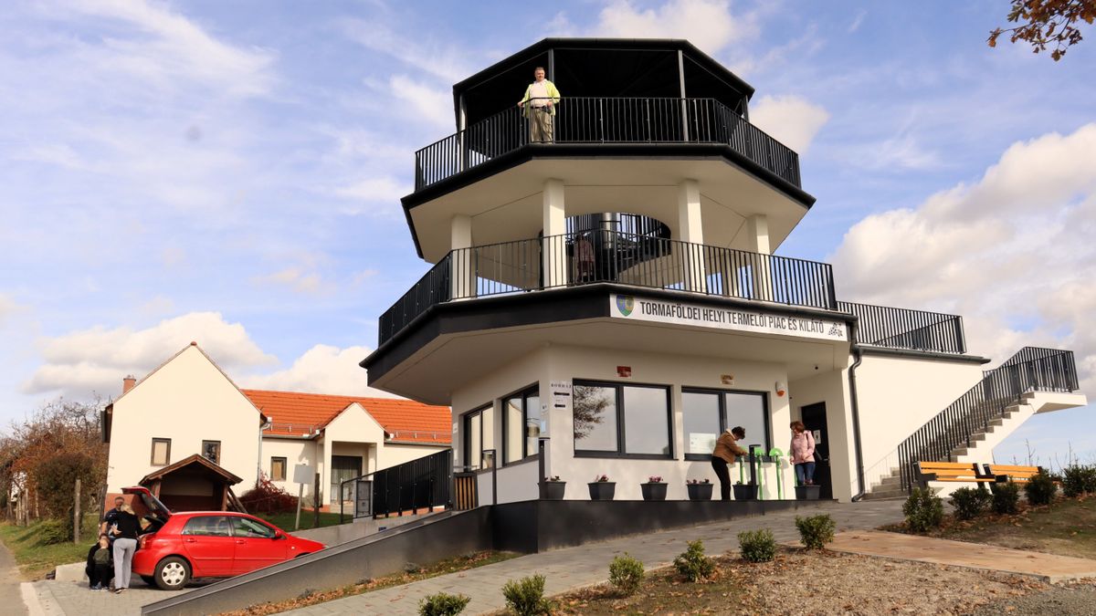 Egy kis zalai falu nagy büszkesége - mutatjuk, milyen pazar kilátás nyílik a vármegye új kilátójából (galéria)