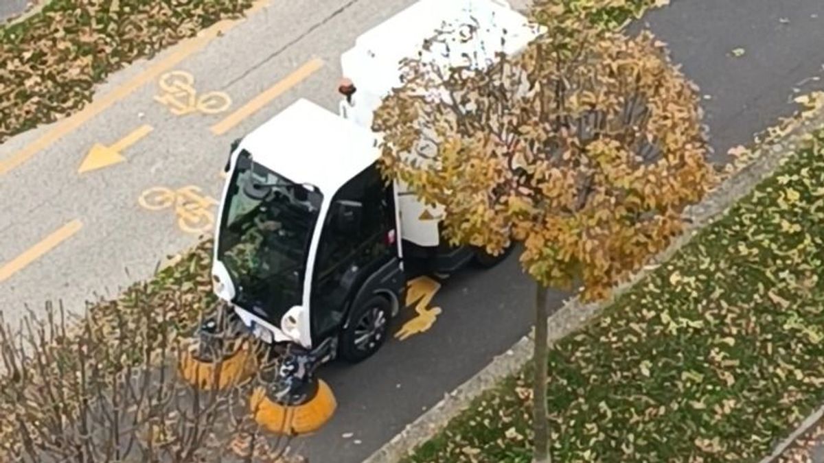 Hangos, de teszi a dolgát – Az új seprő így seper