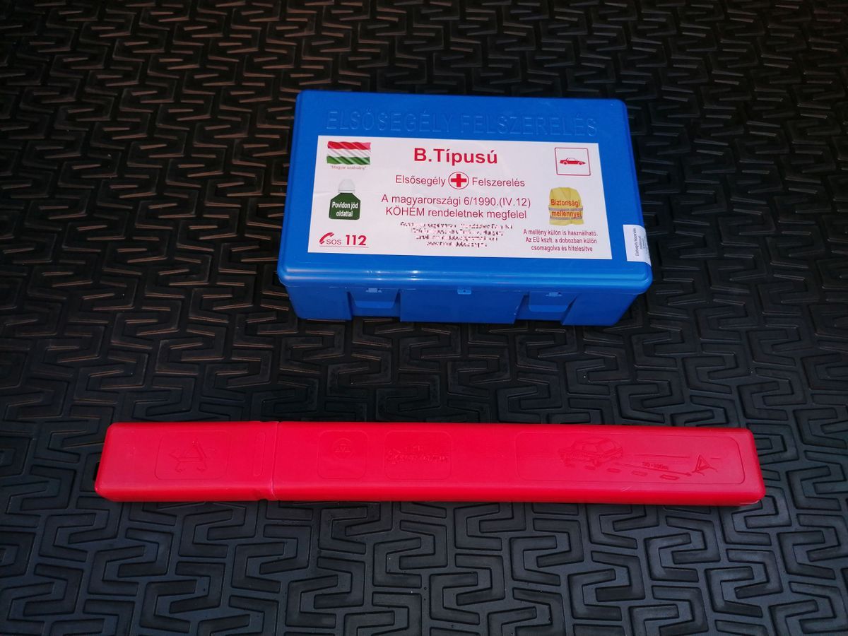 kötelező tartozék