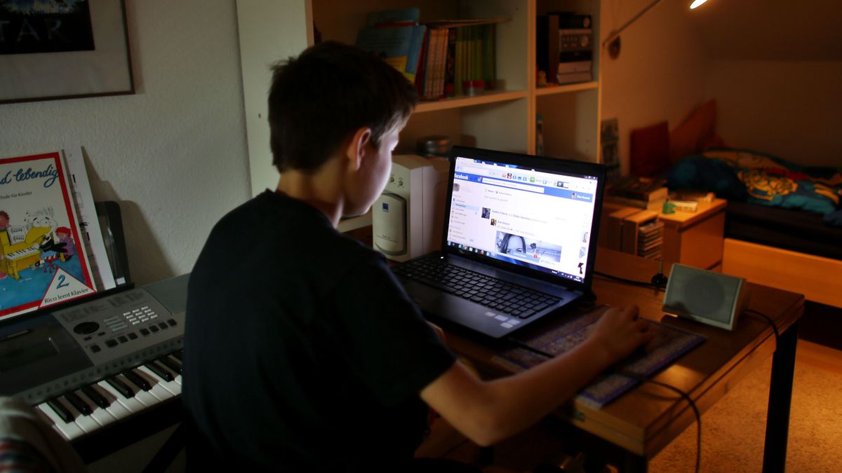 Hogyan érd el a gyereknél, hogy ne üljön folyton a képernyő előtt?