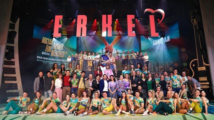 Hogyan tudnék élni? Most már a színpadon is kirobbanó siker