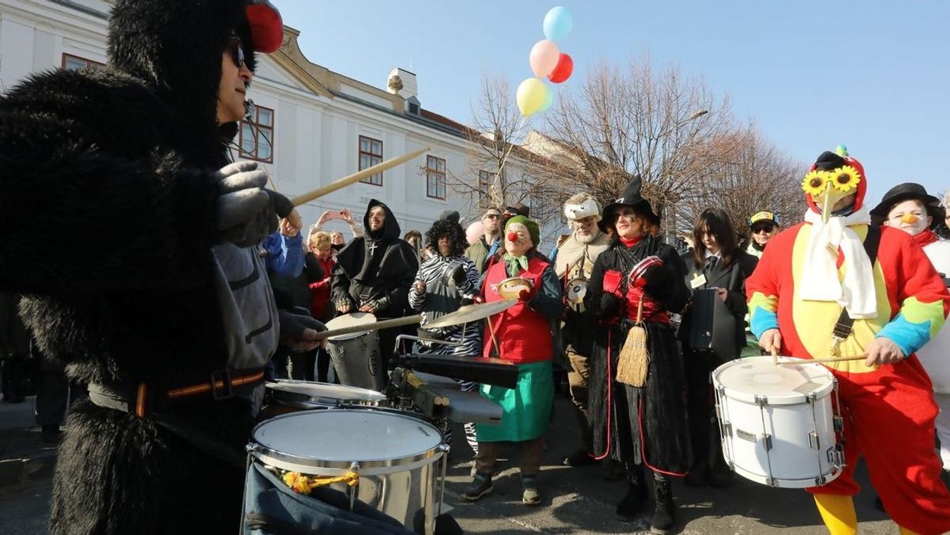 A jelmez szinte kötelező – farsangi programok várnak február első hétvégéjén!