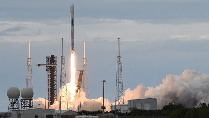 Város létrehozását tervezi a SpaceX a Holdon, majd a Marson