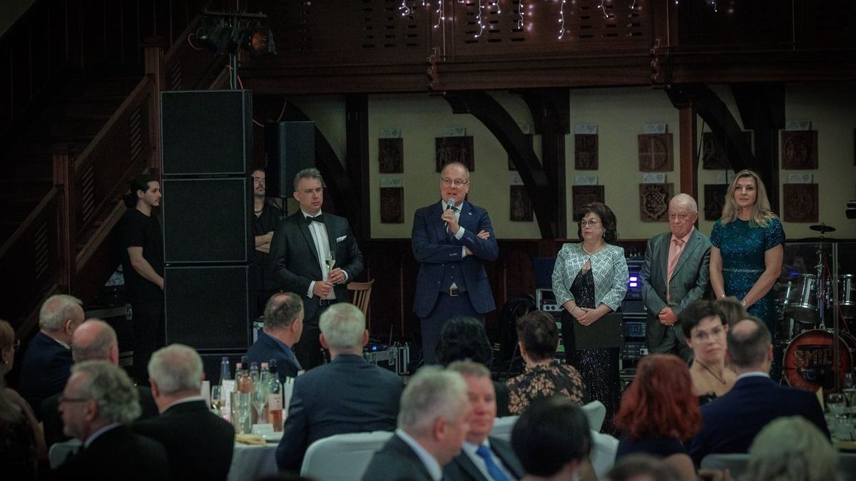 Így báloztak a dunántúli jogászok - két miniszter is köszöntötte a kiemelt rendezvény vendégeit