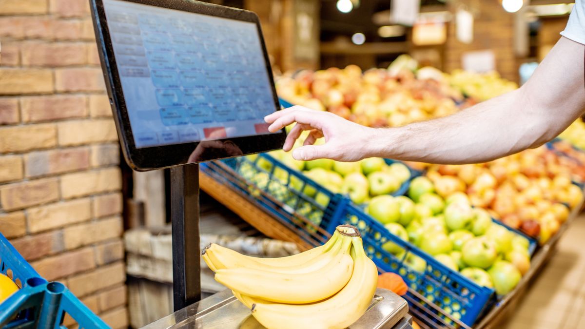 Mesterséges intelligencia költözik a zöldségpultokra – a Spar nem viccel