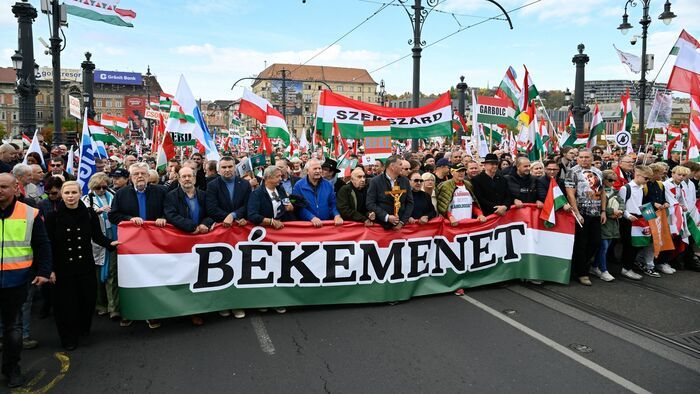 Békemenetet tartanak március 15-én