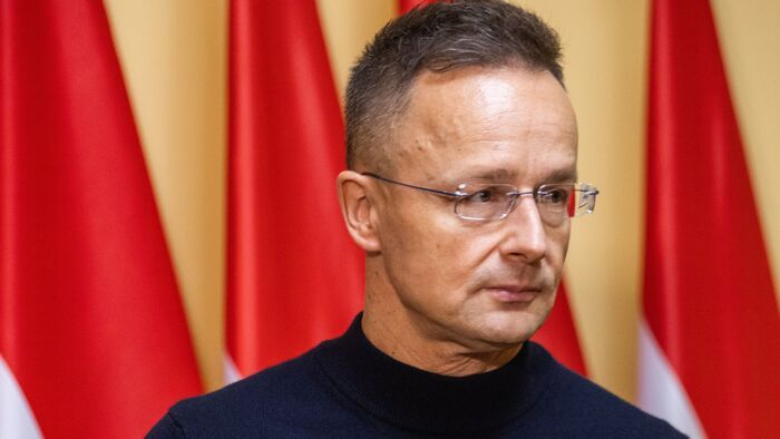 Szijjártó Péter: a kormány soha nem engedi, hogy Magyarországot belerángassák az ukránok háborújába