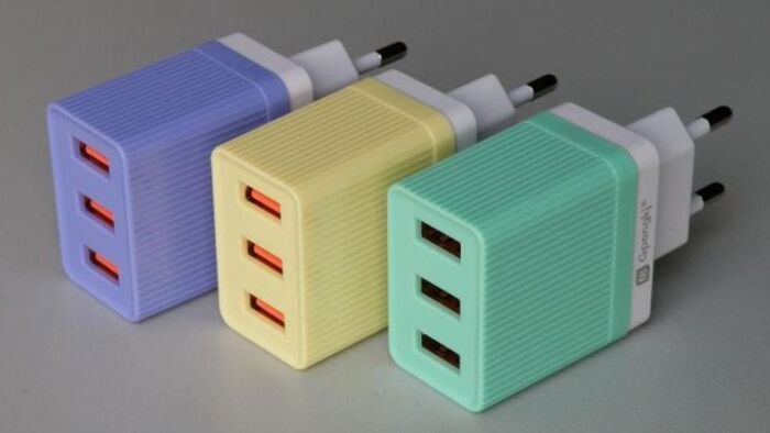 "Megbuktak" az USB-töltők! Áramütés veszélye miatt vizsgálatot indított hatóság