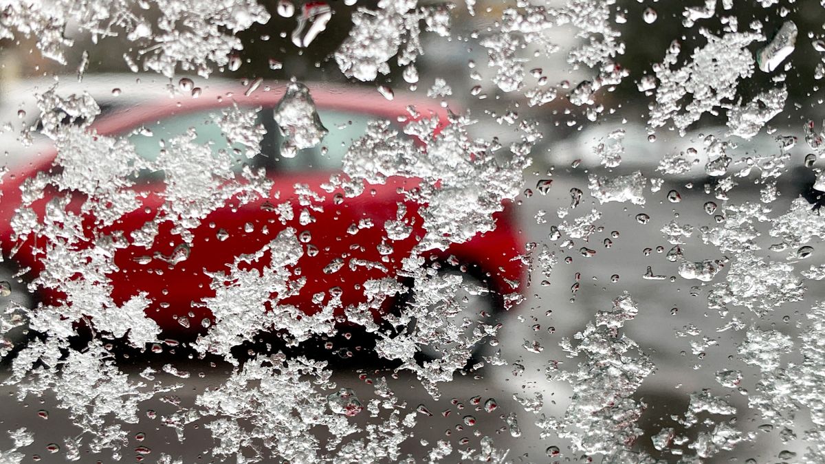 Az orkán erejű szél mellé még a havazás is megérkezhet pénteken Zalába