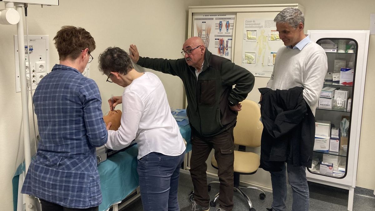 Doktorok, egymás között – a Keszthelyi Kórház példaadó kezdeményezése