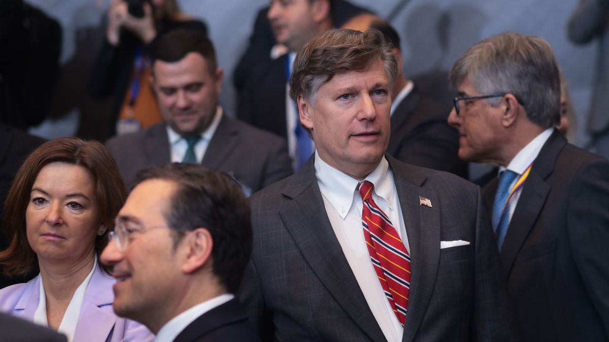 Az amerikai külügyminiszter-helyettes szerint is elfogadhatatlan a külföldi titkosszolgálatok választási beavatkozása (videó)