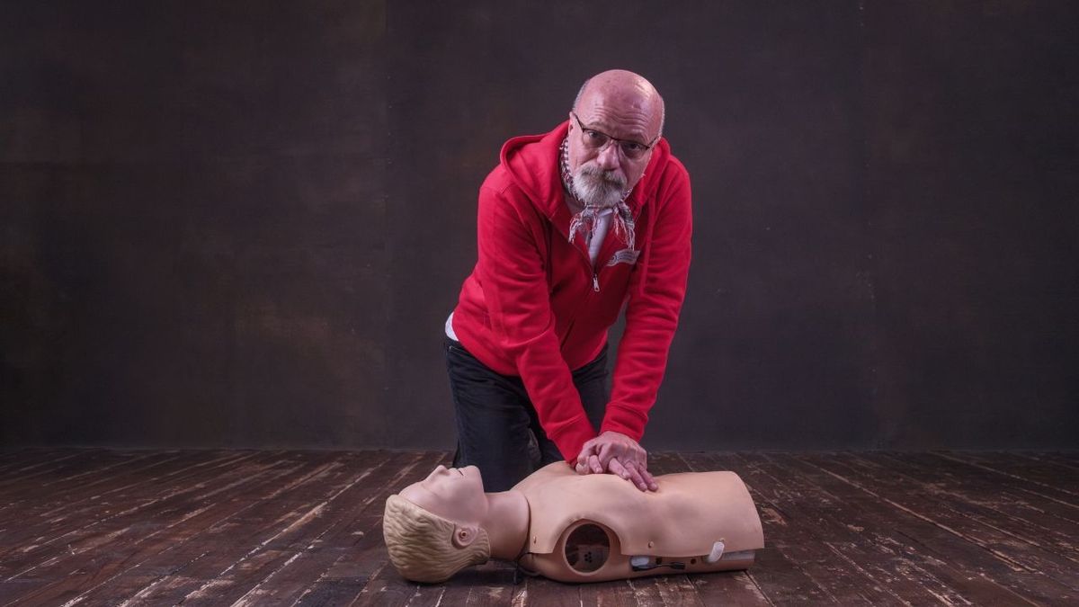 Dr. Zacher Gábor megmutatja! Egy perc alatt kiderül, hogyan lehet életet menteni