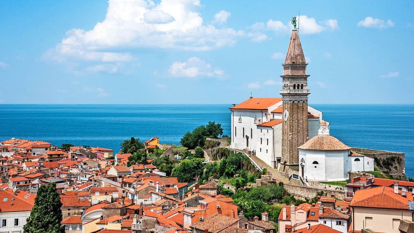 Ahol egykoron gőzmozdonyok pöfögtek, most turisták sétálgatnak