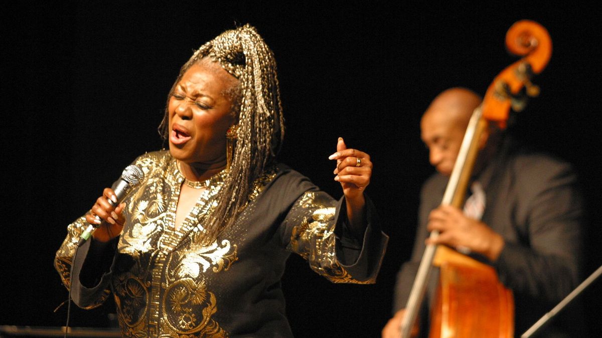 Világsztárokért ujjongott a közönség – régi képeket mutatunk a nagykanizsai jazzéletről 2002-ből (galéria)