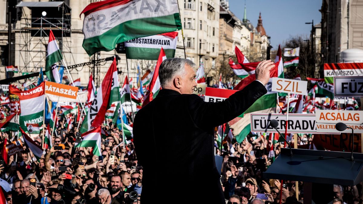 Orbán Viktor: Van mit megvédenünk. Fel, győzelemre! (videó)