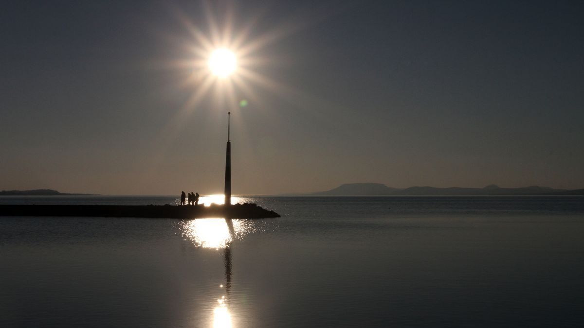 Ez a villódzás éltet is menthet – megkezdődött a viharjelzés a Balatonnál, mutatjuk, mire figyelj