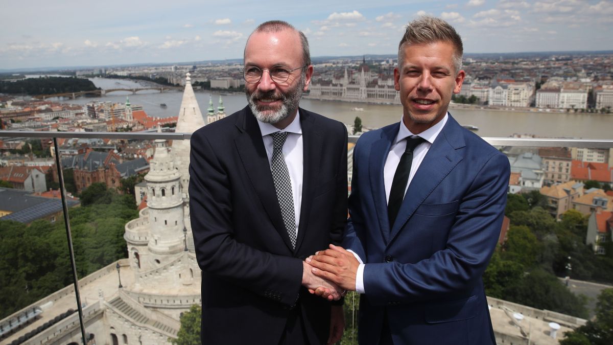 A többség kockázatos választásnak tartja Magyar Pétert, mert túl Brüsszel- és ukránbarát