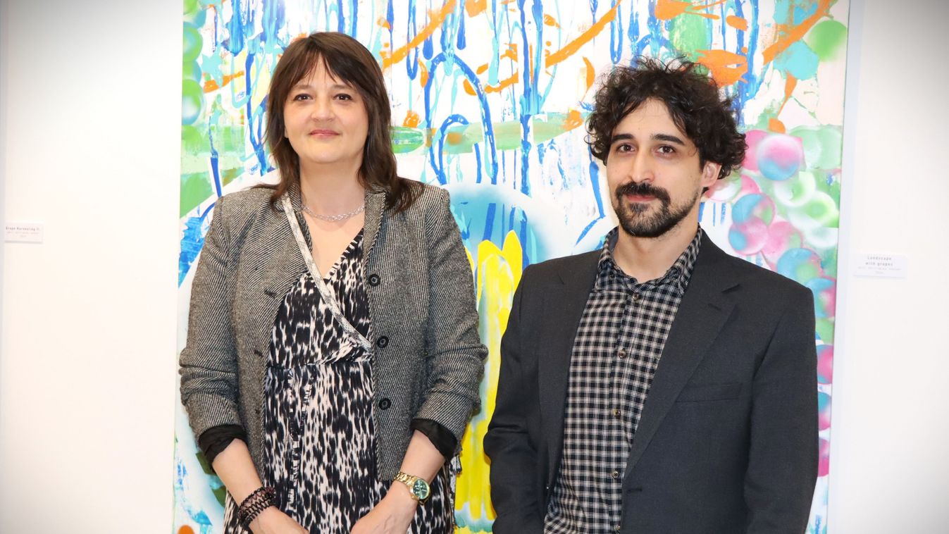 A színek nyelvén szól hozzánk a Münchenben tanult zalai művész, aki...