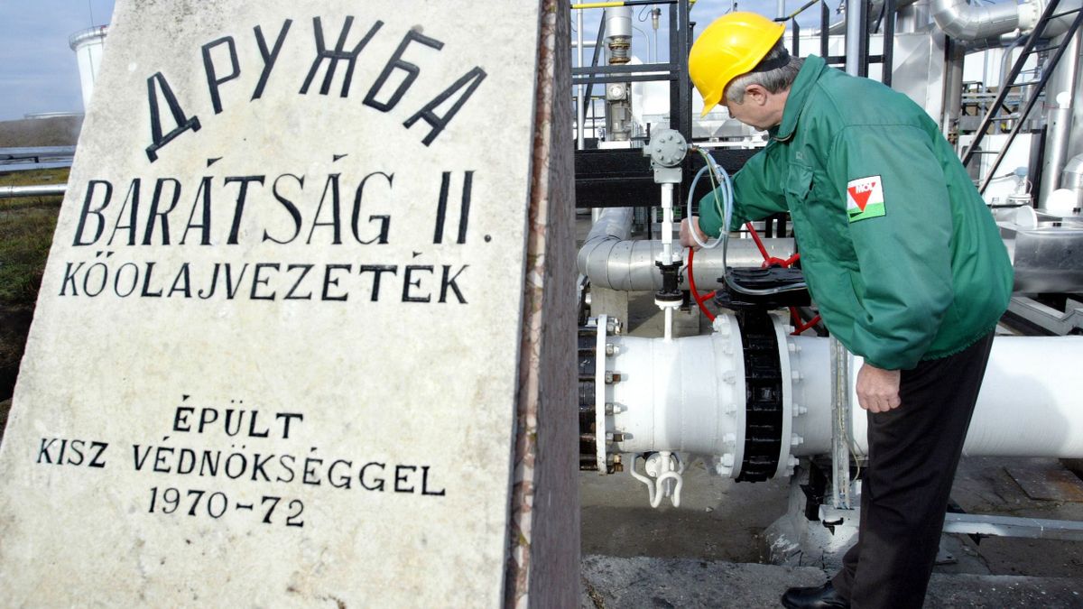 Orbán Viktor: Előbb az olaj, aztán a pénz