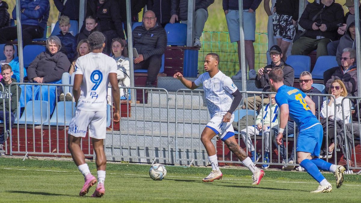 Pénteken csak a szél nehezítette meg a ZTE FC II. dolgát, az ellenfél nem (galéria)