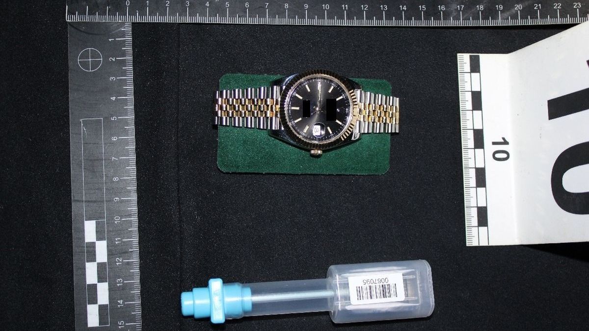 Értékes karórát próbált megszerezni, a rabló lefújta spray-vel áldozatát