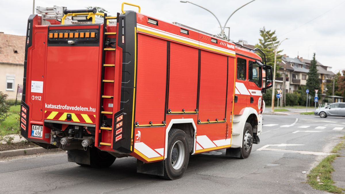 Napokig fekhetett volna segítség nélkül: betörték az ajtót, hogy megmentsék az idős embert