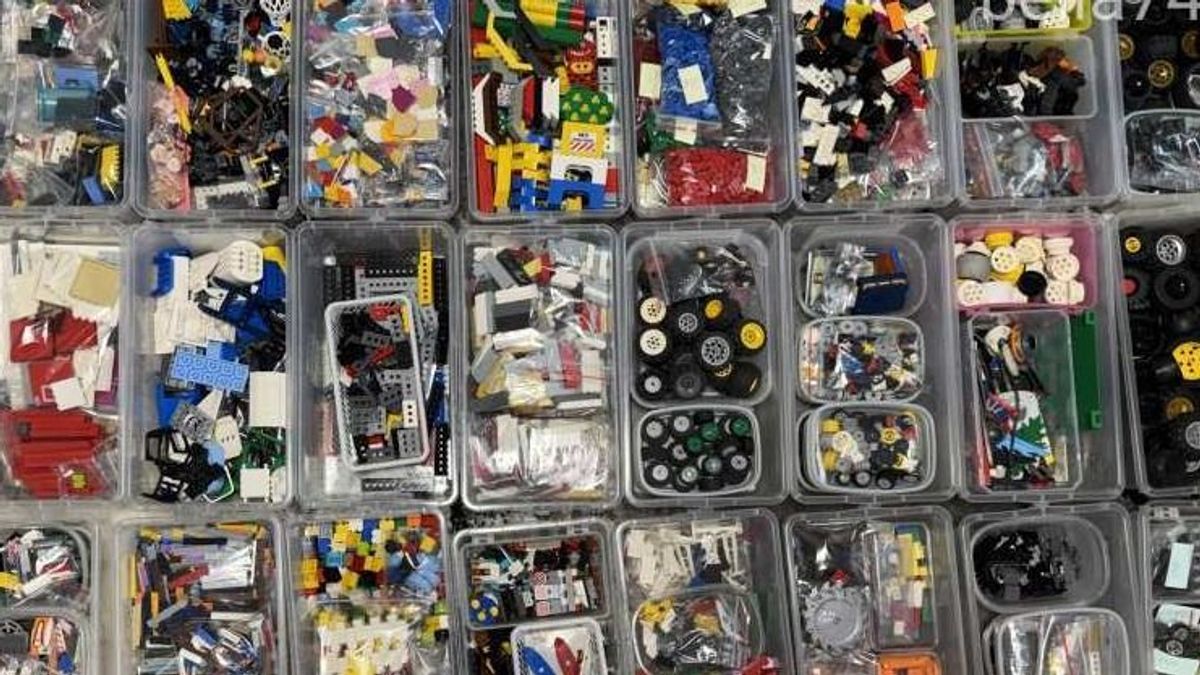 LEGO 2,5 millió forintért? 200 kiló építőkockát kínáltak, főként gyűjtőknek