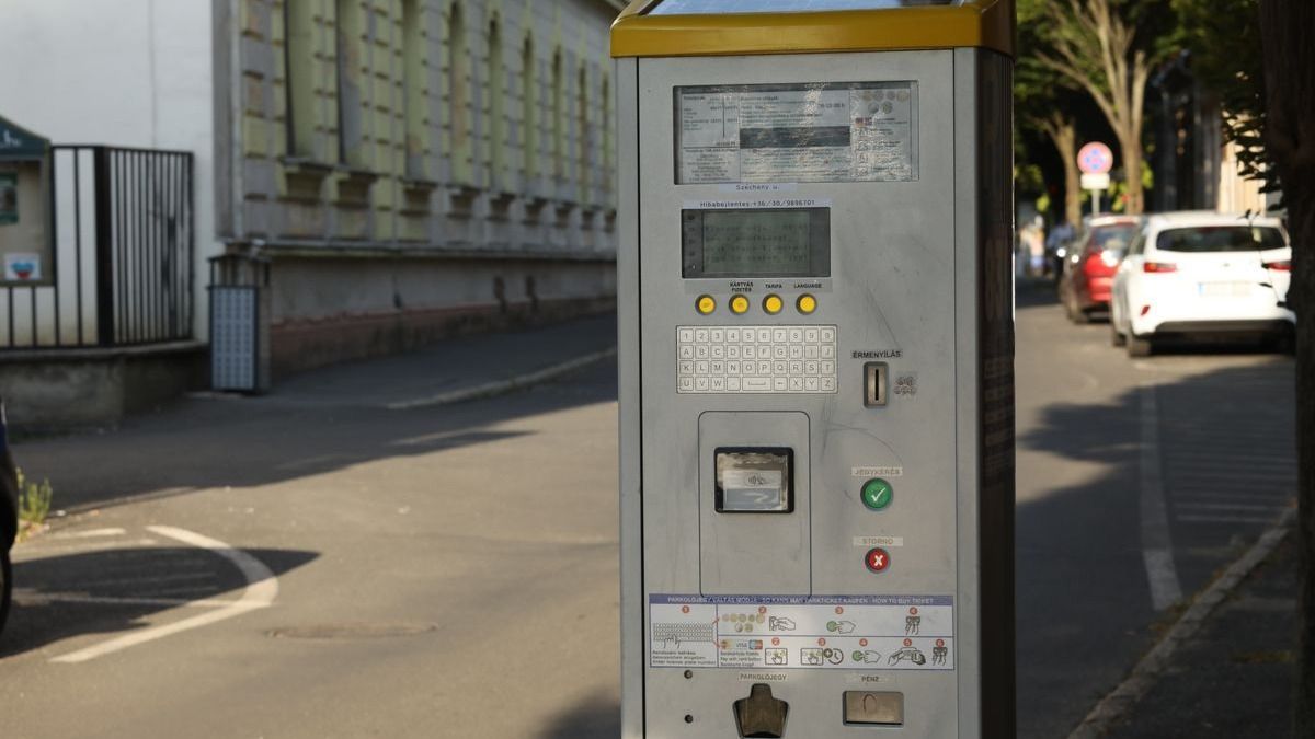 Kiszámoltuk: ennyibe kerül a parkolás a Balatonnál szezonban és azon kívül