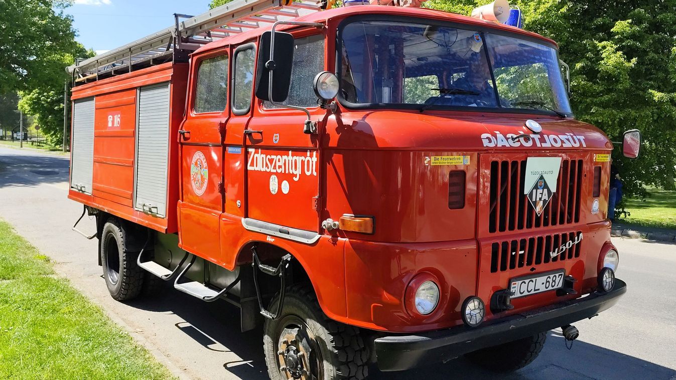 Megnyílt az időkapu Zalaszentgróton – retro lázban égett az egész város...