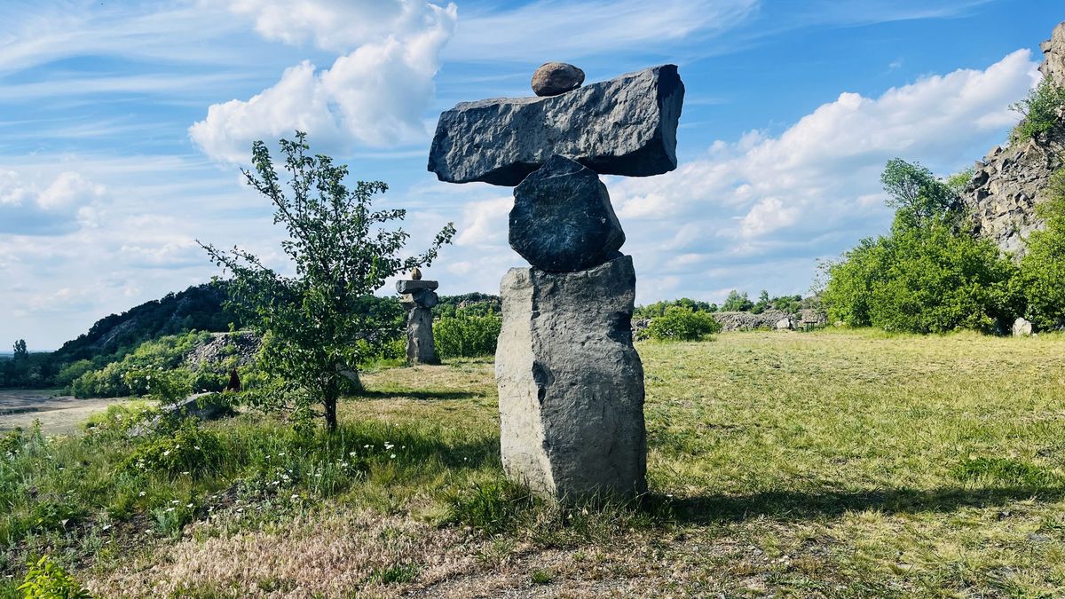 Tényleg létezik a magyar Stonehenge: ez a titokzatos szoborpark a Balaton-felvidéken bújt meg (galéria)
