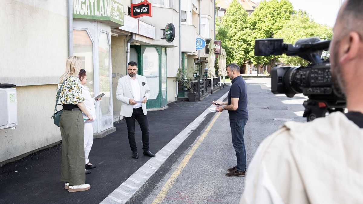 Újabb fejlesztés: itt már nem akadozik a net és a járda is rendben van  (galéria)