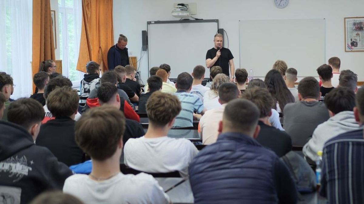 Kábítószer, börtön, leszokás, gyógyulás – közvetlen tapasztalat egy korábbi függőtől diákoknak