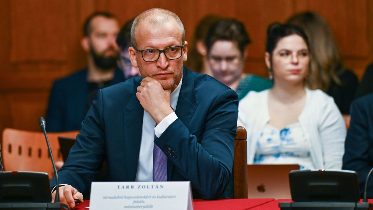 Tarr Zoltán a parlamenti meghallgatásán több szó esett a múltról, mint a jövőről