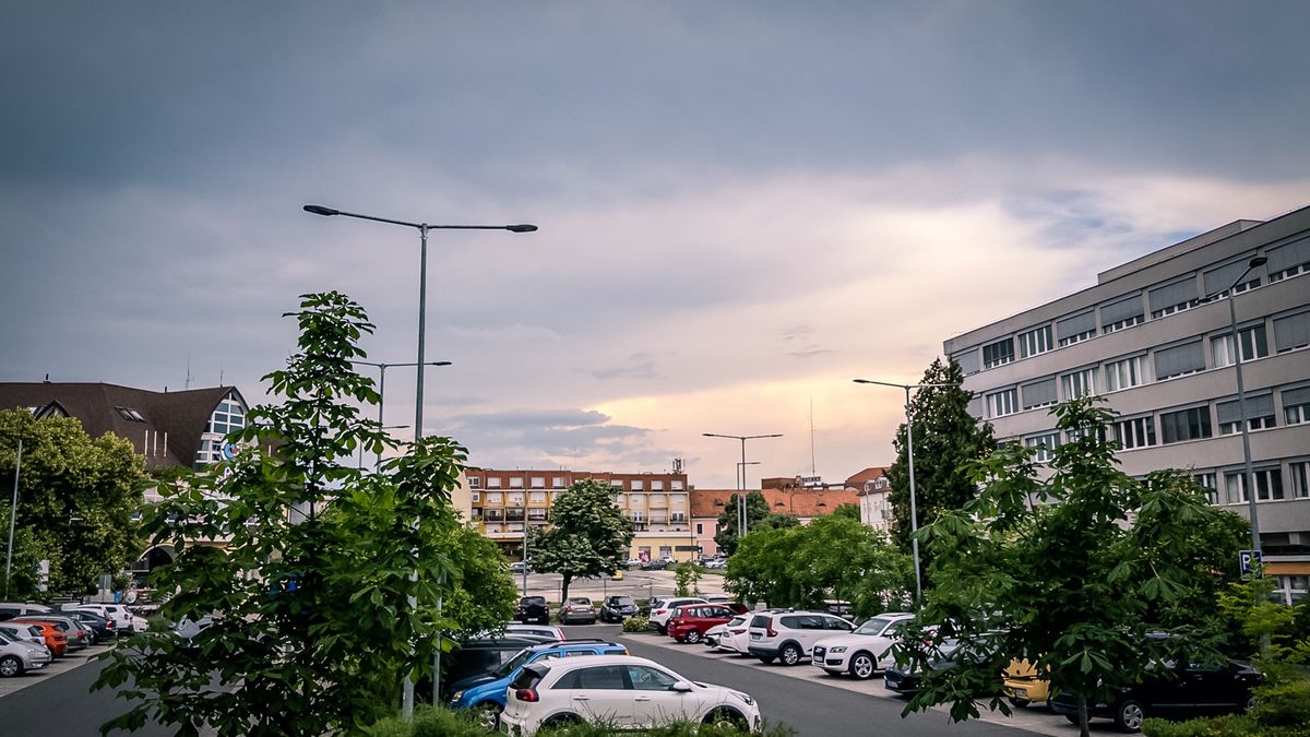 Figyelem, riasztás! Veszélyes fordulat: napsütéssel indul, de brutális zivatarok érkezhetnek Zalába