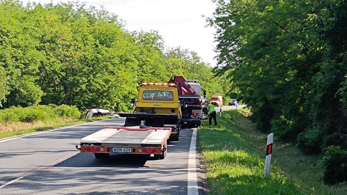 Két autó ütközött a szomszéd vármegyében, halálos áldozata i