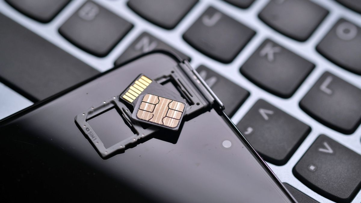 Mire jó a lopott SIM-kártya? Ügyeskedni próbált, most csalás miatt áll bíróság elé egy zalai nő