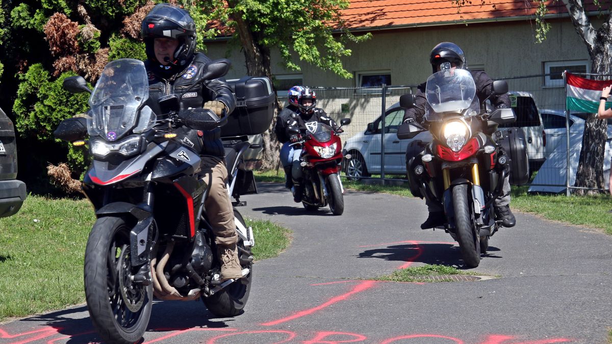 Motoros találkozó, ahol akár a kerékpárosokat is szívesen lá