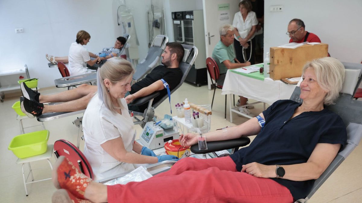 A zalai betegeken segít minden csepp vér – elkezdődött a retró véradóhét Zalaegerszegen