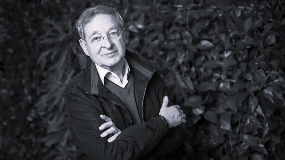 "A klinikai halál állapotában nem volt bennem ellenkezés, s igazán csalódott voltam, amikor visszahoztak az orvosok"... Nádas Péter most végleg búcsút intett az életnek