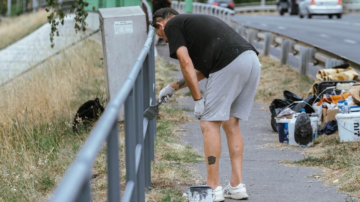 Újabb munkálatok kezdődtek a Balatoni úti felüljárón