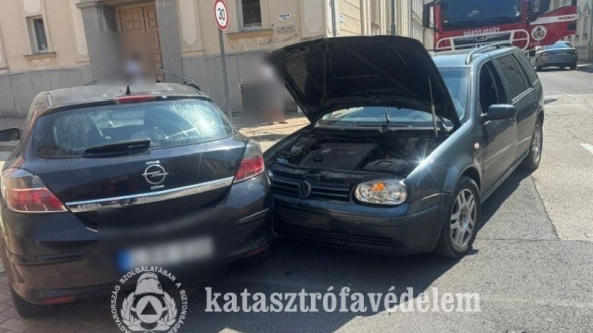 Két autó ütközött Nagykanizsán – az öt utas ellátására mentő is érkezett