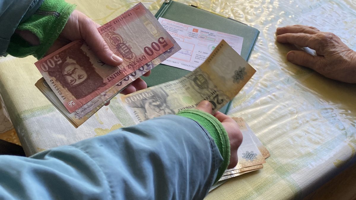 Fontos hír a nyugdíjasoknak: előbb érkezik a járandóság a következő hónapban