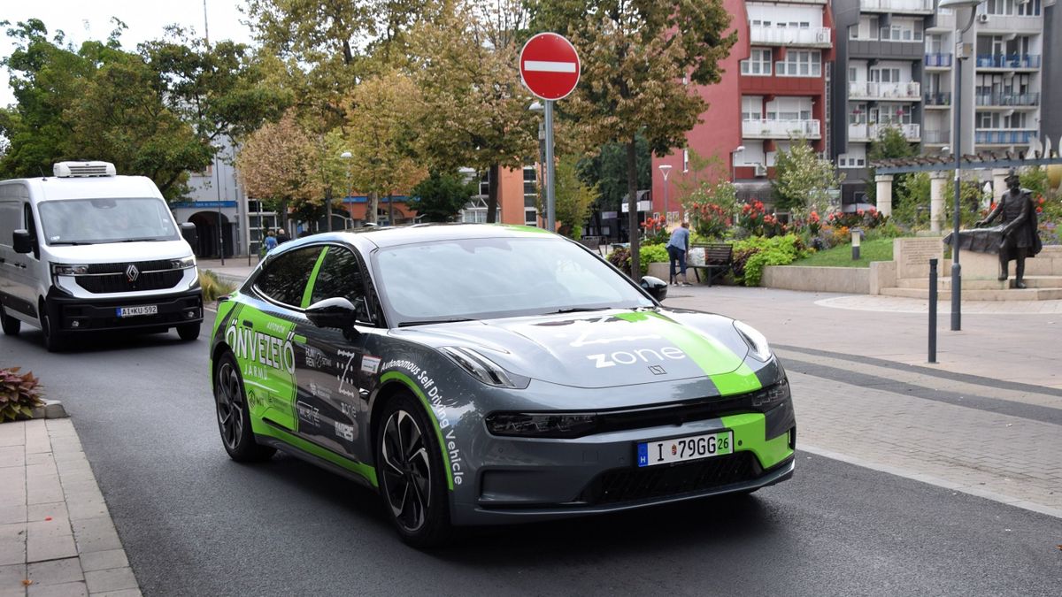 Ilyet még nem látott Zalaegerszeg – önvezető autók érkeztek a belvárosba (galéria, videó)