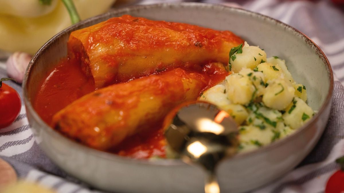 Nem mindenhol ugyanaz a töltött paprika: Szabolcsban káposztával, Erdélyben tárkonnyal is készül
