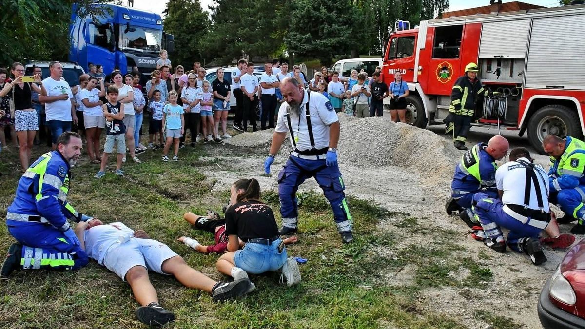 Rendőrök, tűzoltók és polgárőrök lepték el a zalai települést – látványos mentés, sokak szeme láttára