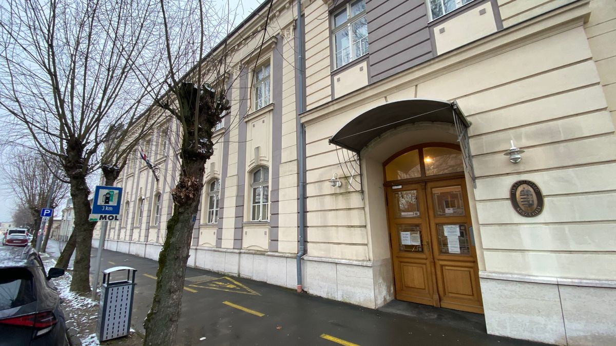 Nem ezen az online felületen kellett volna vízforgatót vásárolni – 94 sértett több mint 1,5 millió forintja bánja